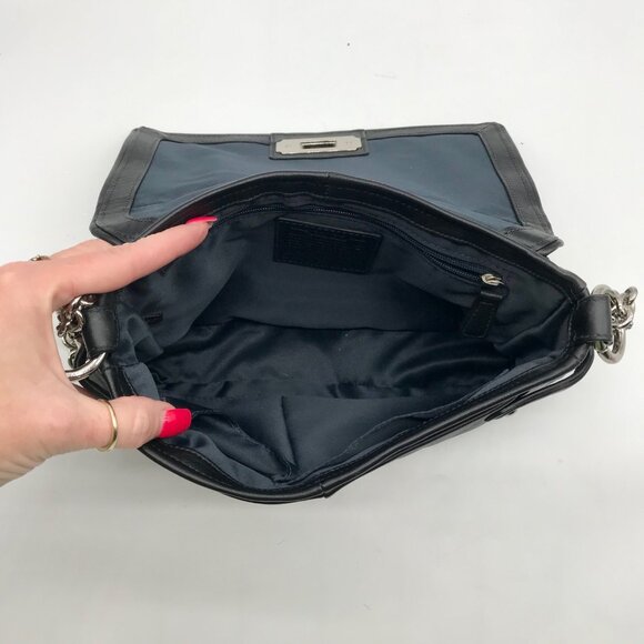 Coach Black Leather Chelsea Turn Lock Flap Shoulder Bag 17825 - Picture 10 of 11